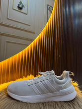 ADIDAS SIZE 42.5
