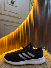 ADIDAS SIZE 38.5
