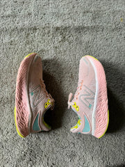 NEW BALANCE SIZE 36.5