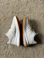 ADIDAS SIZE 38.5