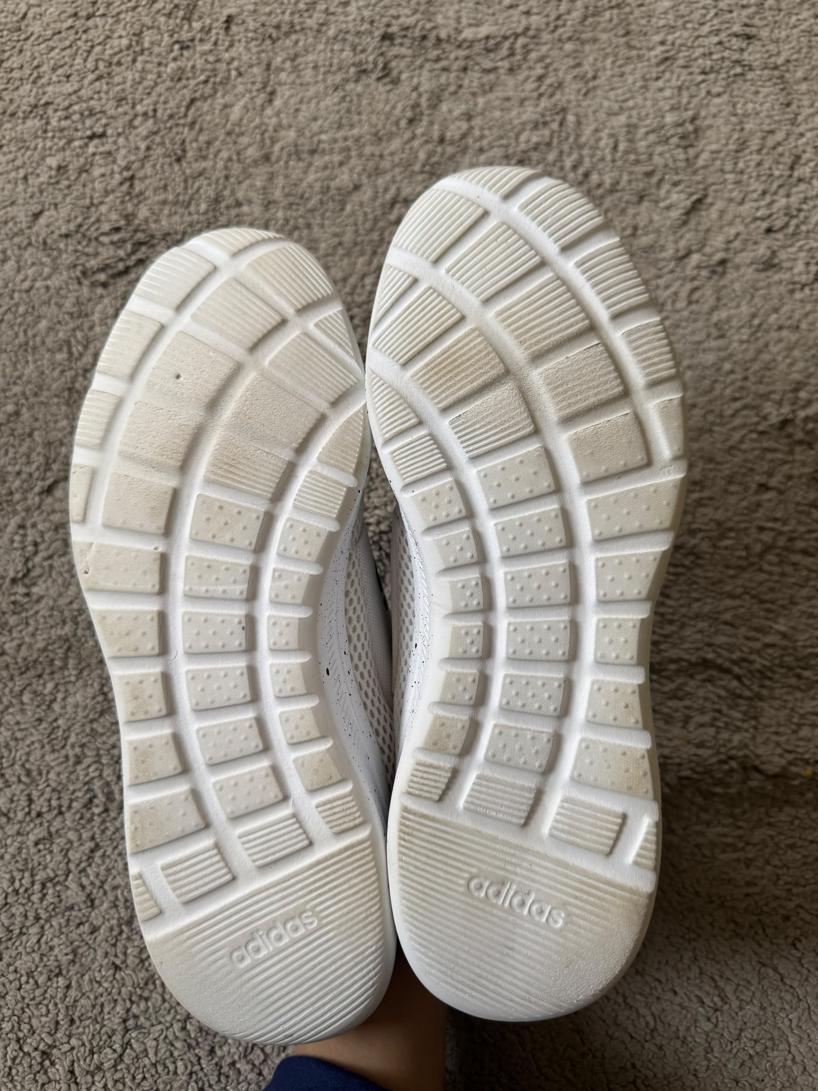 ADIDAS SIZE 42.5