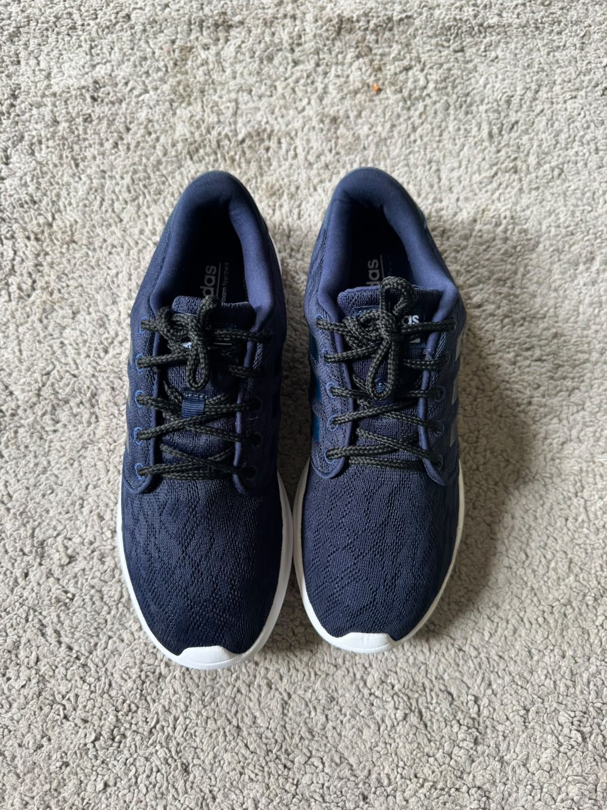 ADIDAS SIZE 39.5