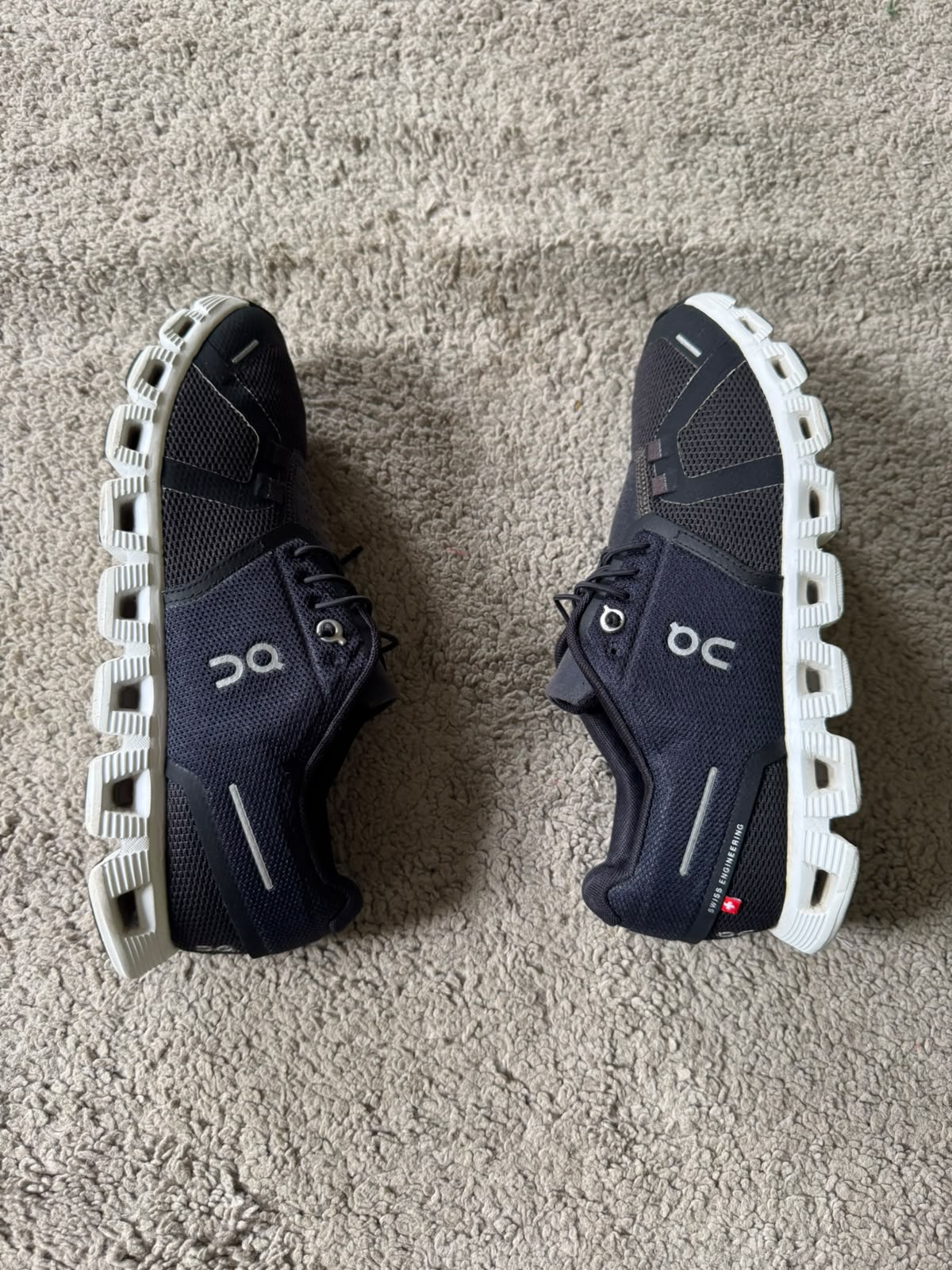 ON RUNNING SIZE 39