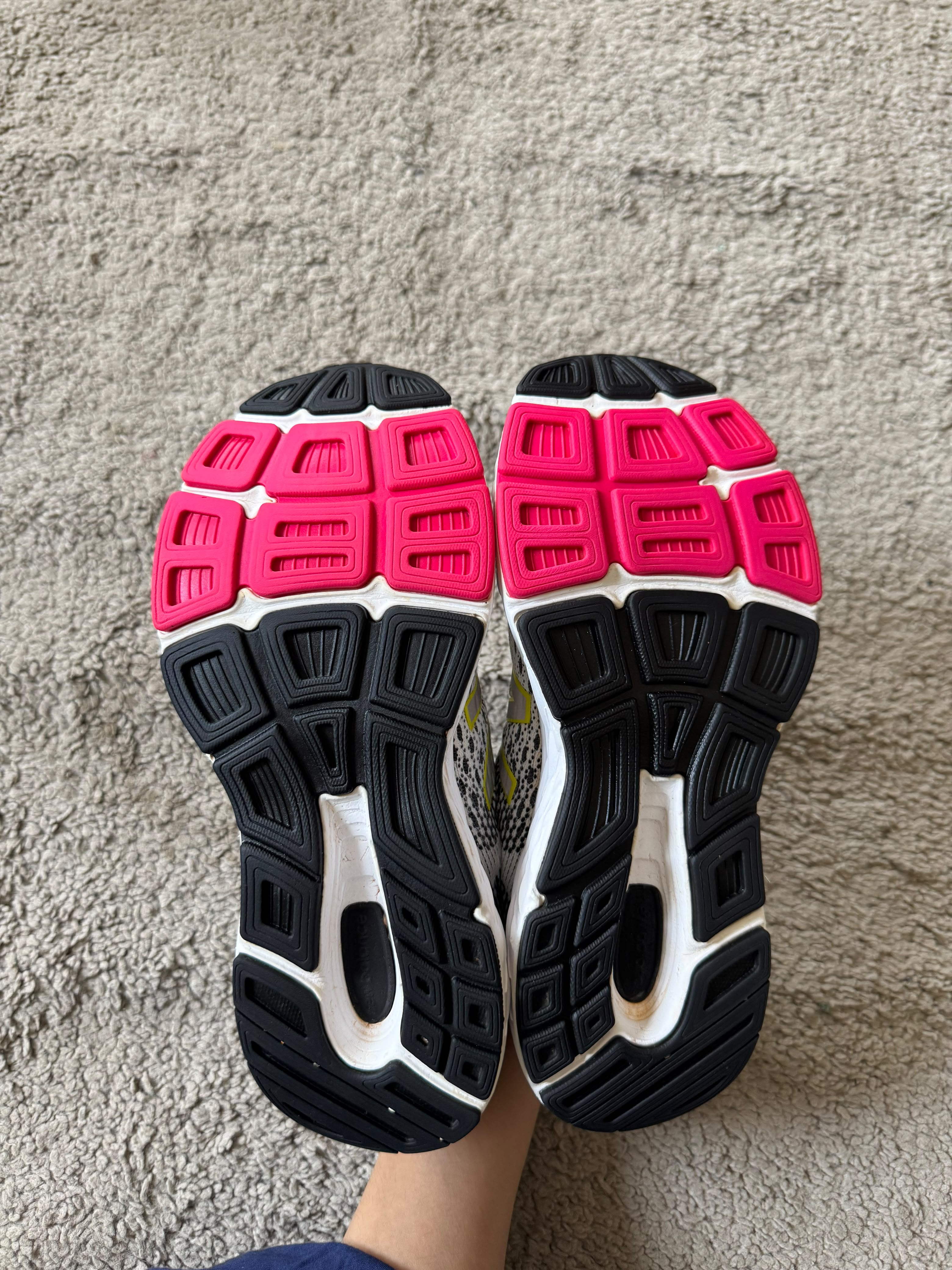 NEW BALANCE SIZE 38