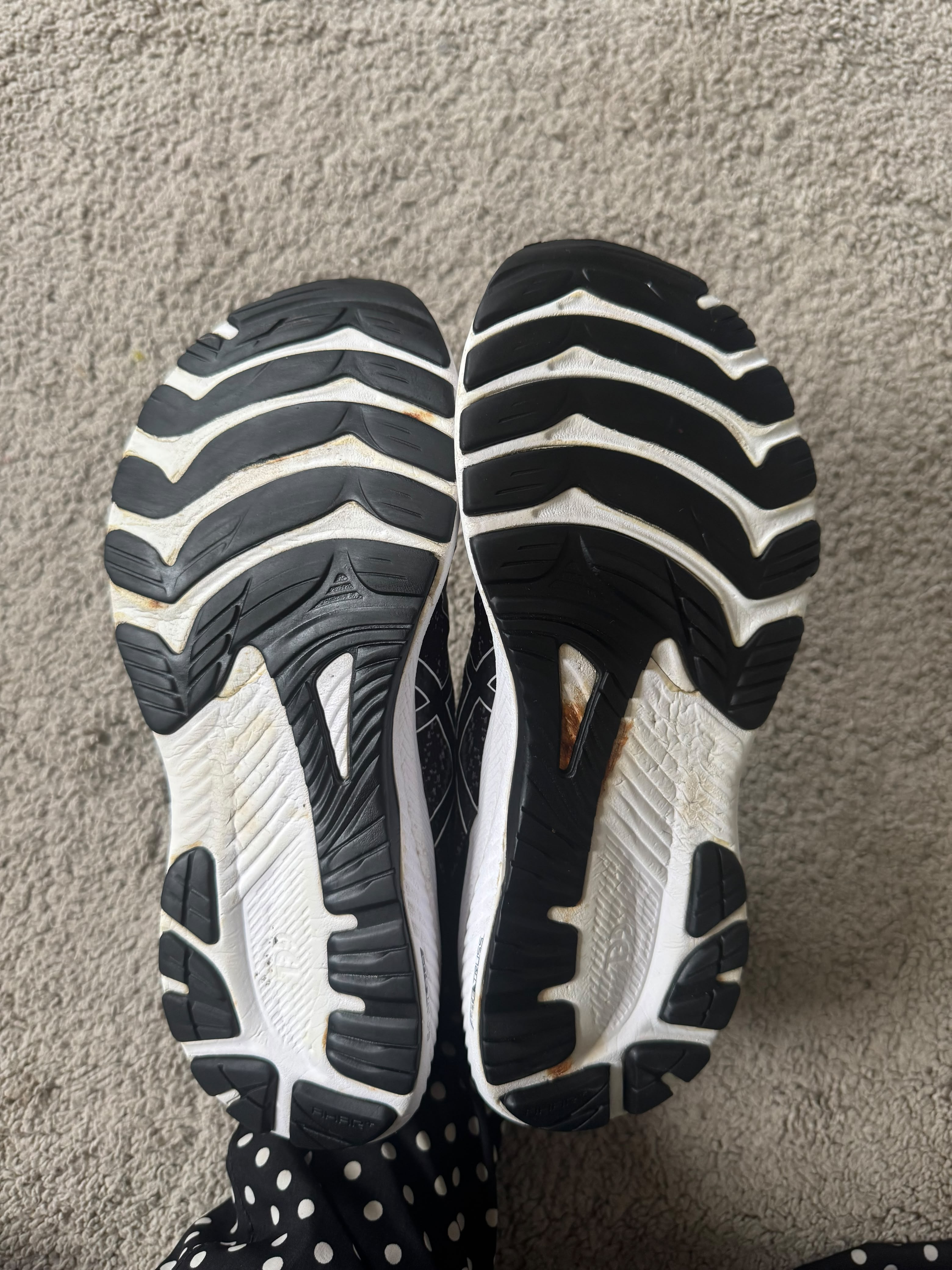 ASICS GEL KAYANO 29