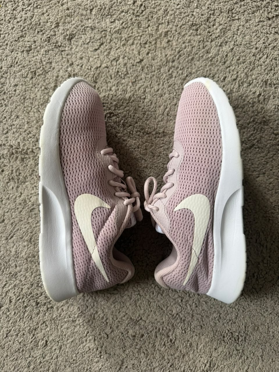 Nike Tanjun