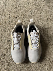 ADIDAS SIZE 41.5