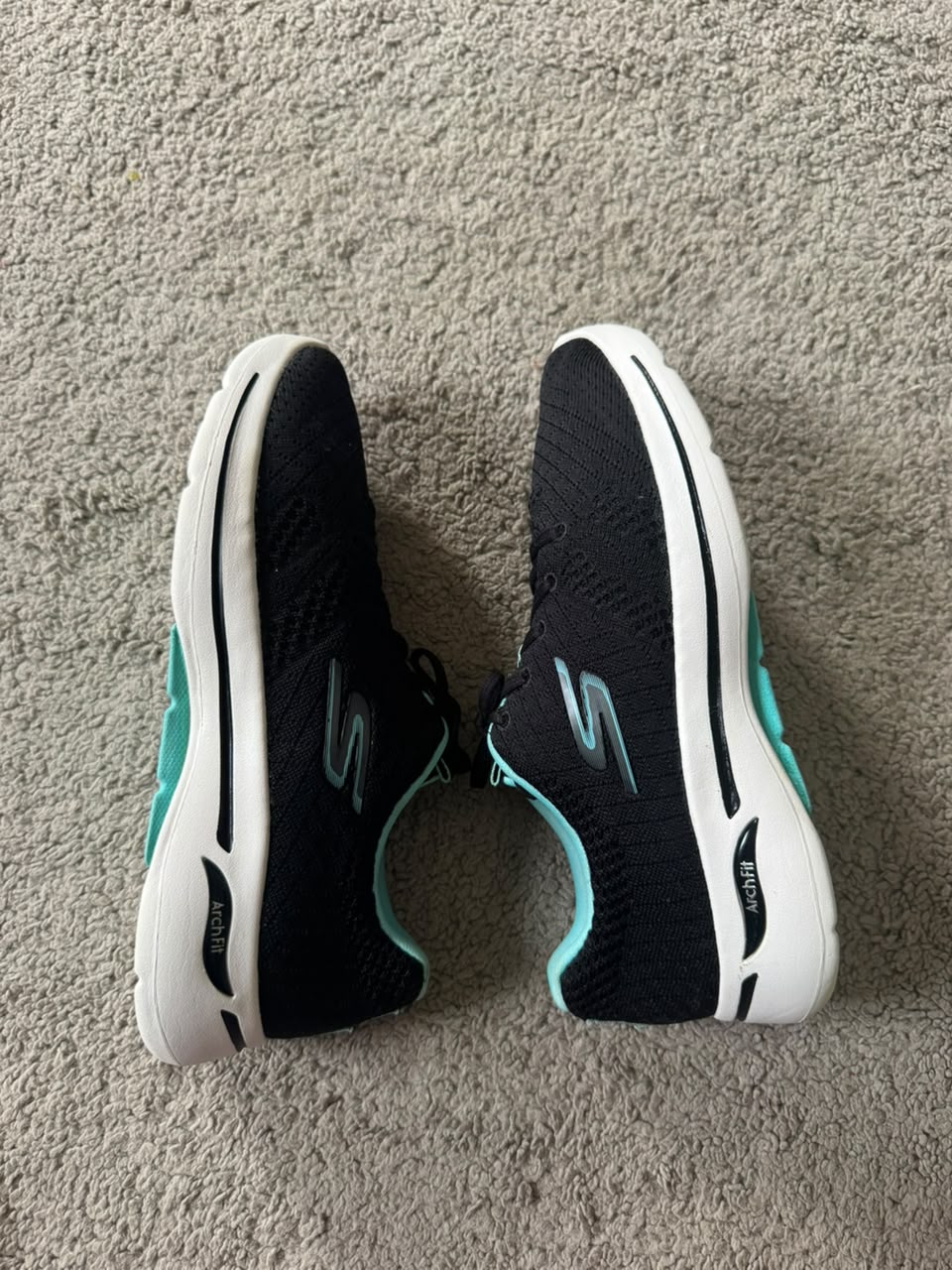 SKECHERS GO WALK ARCH