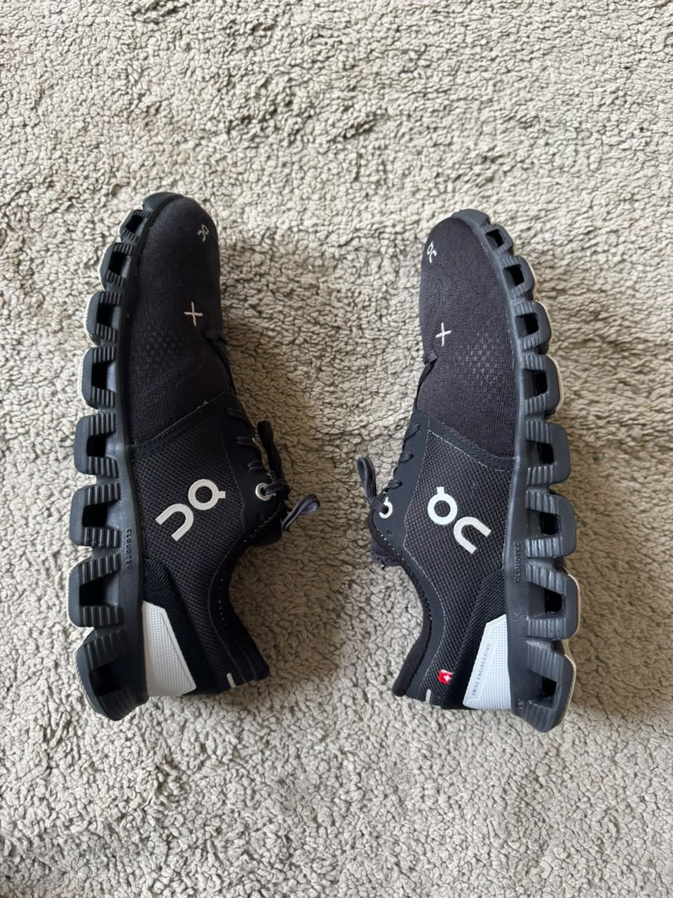 ON RUNNING SIZE 40