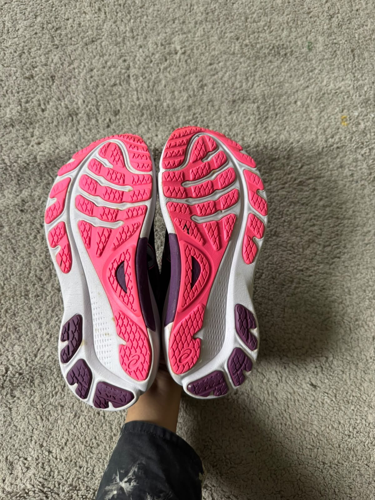 ASICS SIZE 37.5