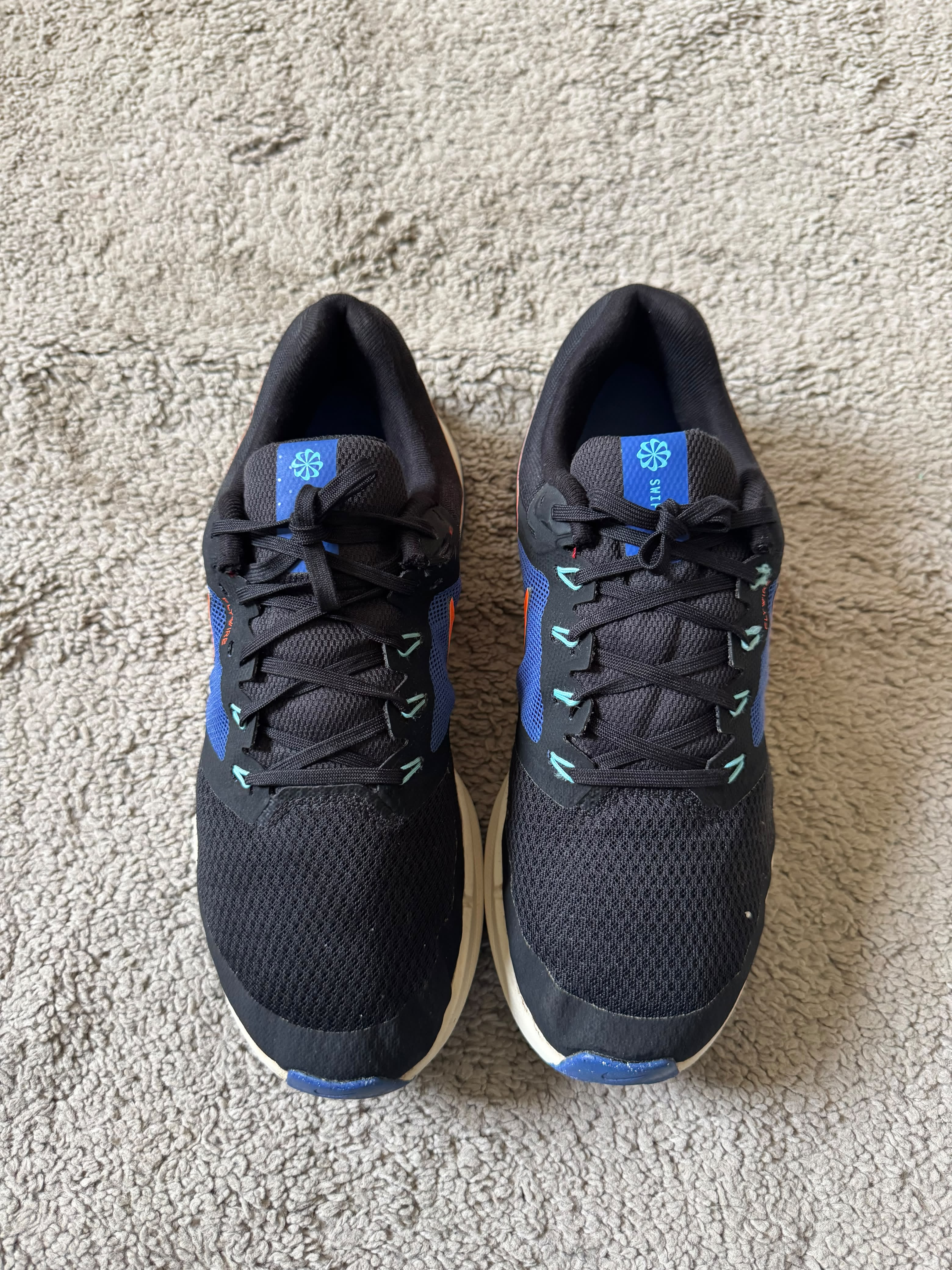 NIKE SIZE 44