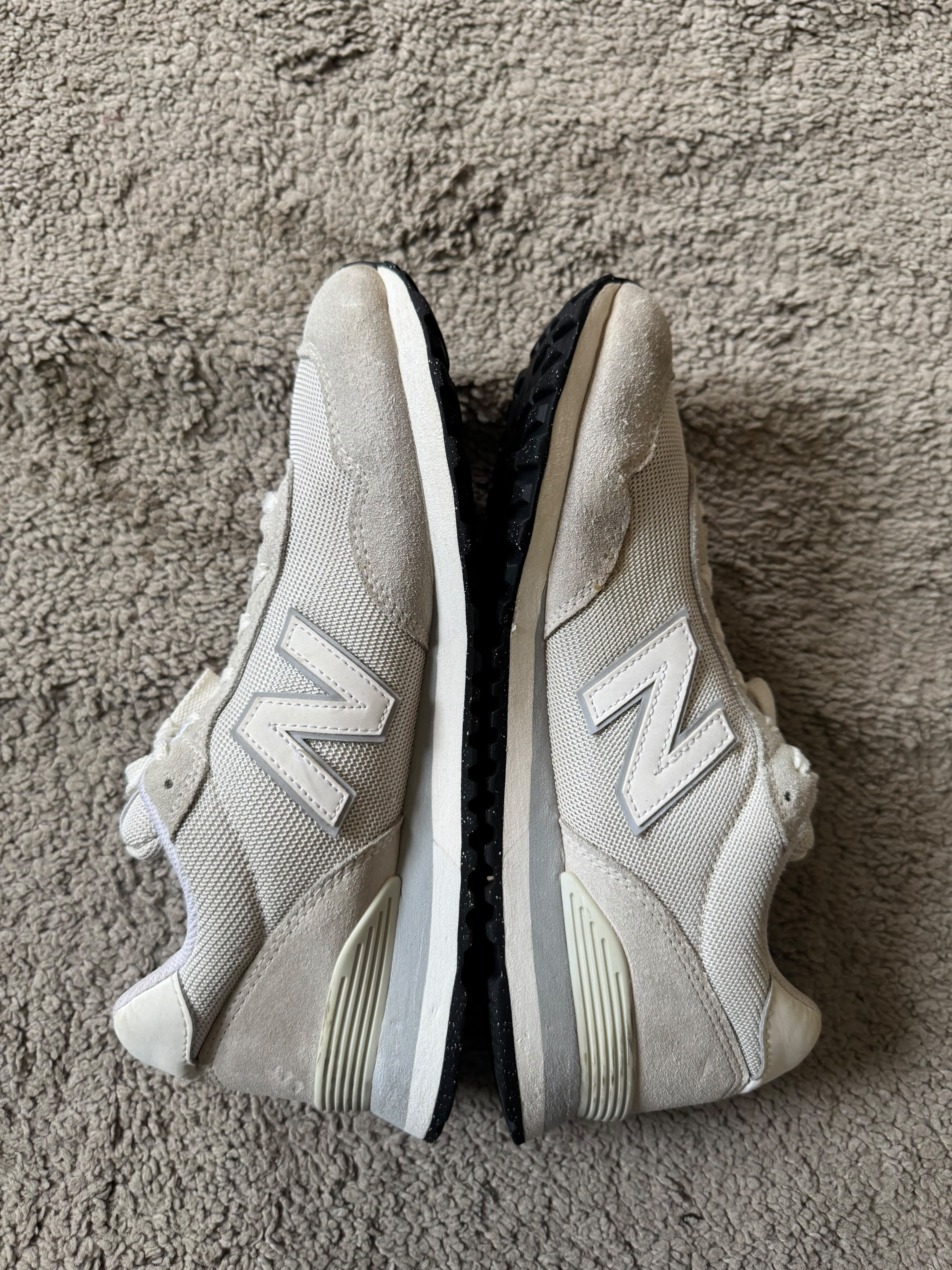 NEW BALANCE SIZE 43