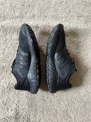 NEW BALANCE SIZE 40