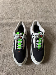 NIKE SIZE 42.5