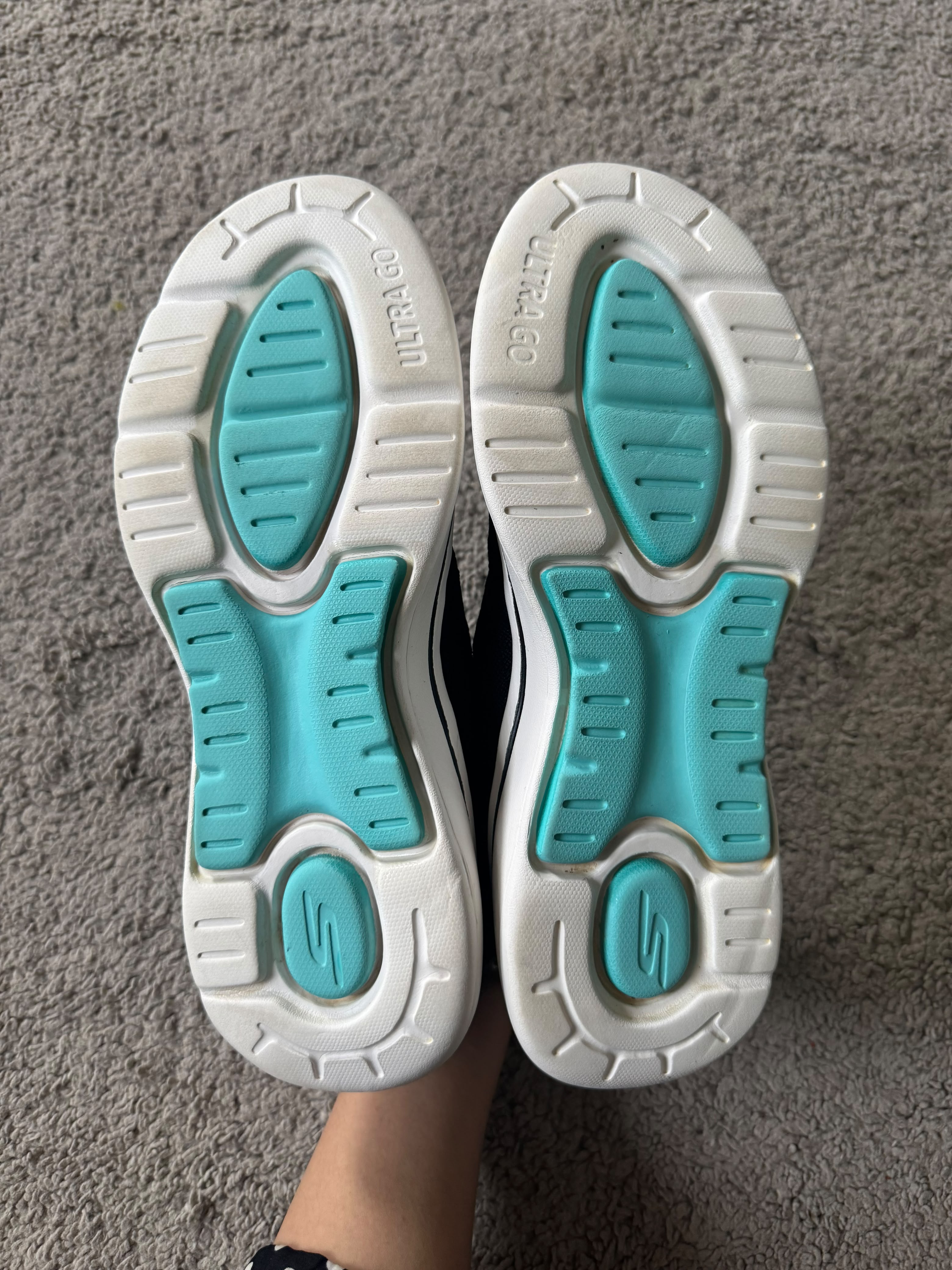 SKECHERS GO WALK ARCH