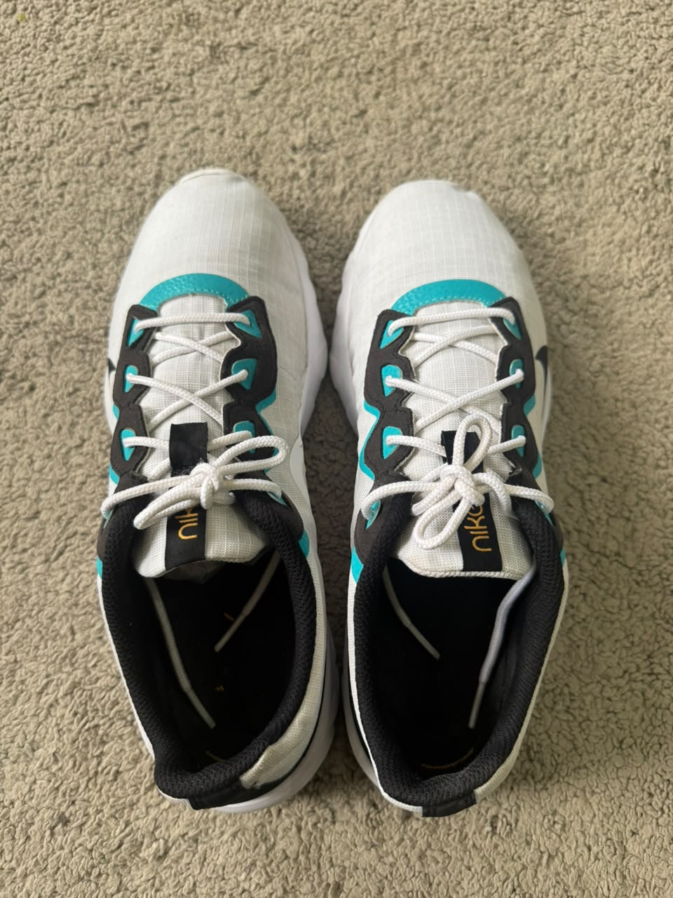 Nike Explore Strada sneakers