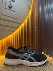ASICS SIZE 41.5