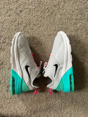 NIKE AIR MAX MOTION 2
