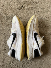 NIKE SIZE 40.5