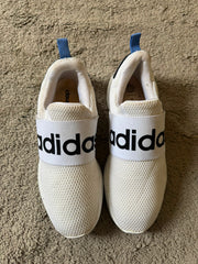 ADIDAS SIZE 42.5