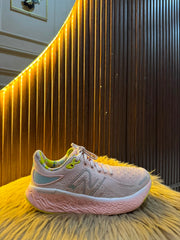 NEW BALANCE SIZE 36.5