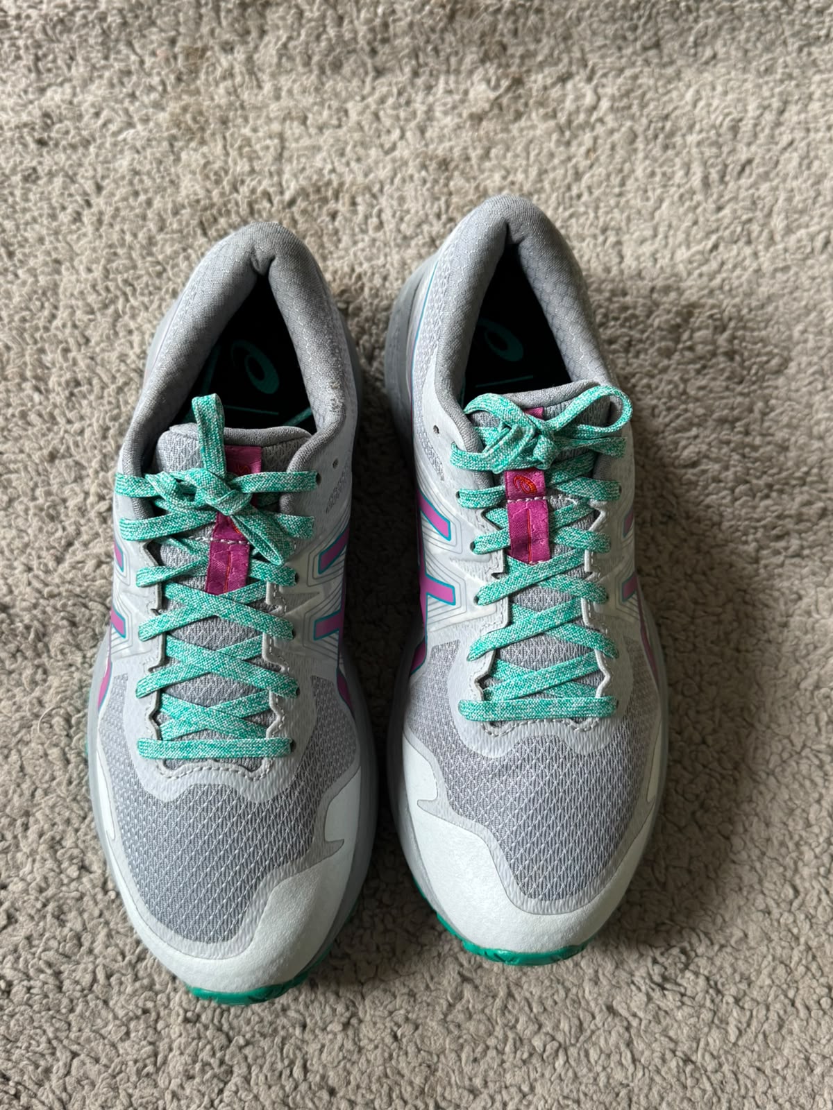 ASICS SIZE 37