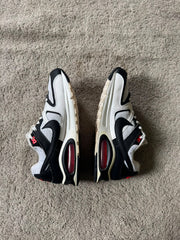 NIKE SIZE 42
