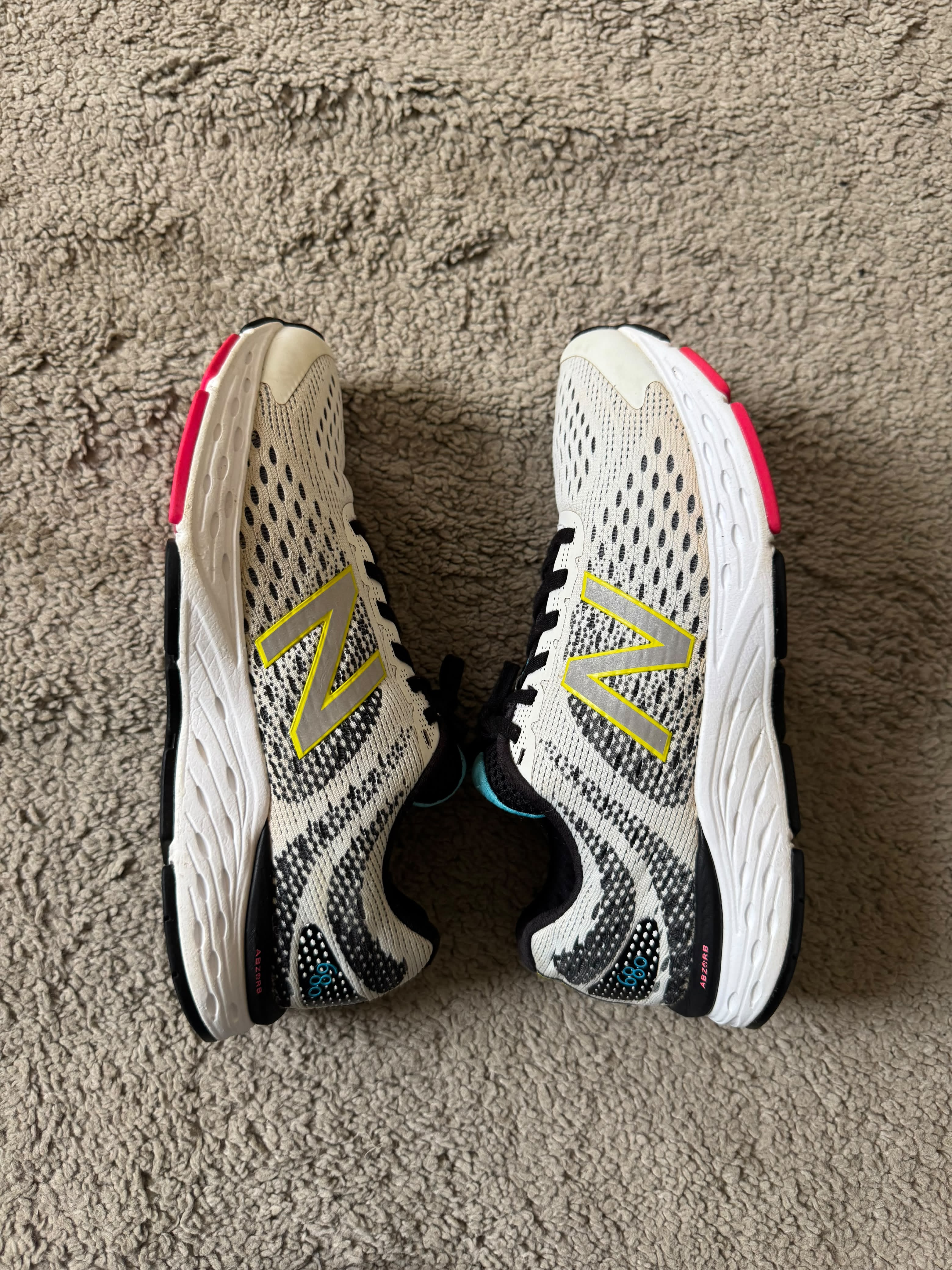 NEW BALANCE SIZE 38