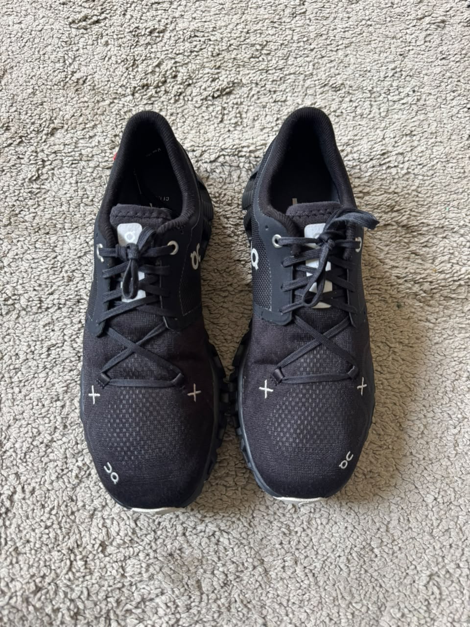ON RUNNING SIZE 40