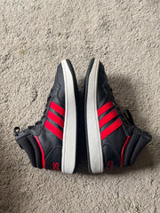 ADIDAS SIZE 41.5