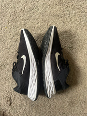 Nike Revolution 6