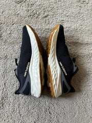 NEW BALANCE SIZE 40
