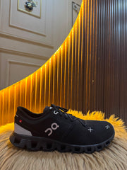 ON RUNNING SIZE 40
