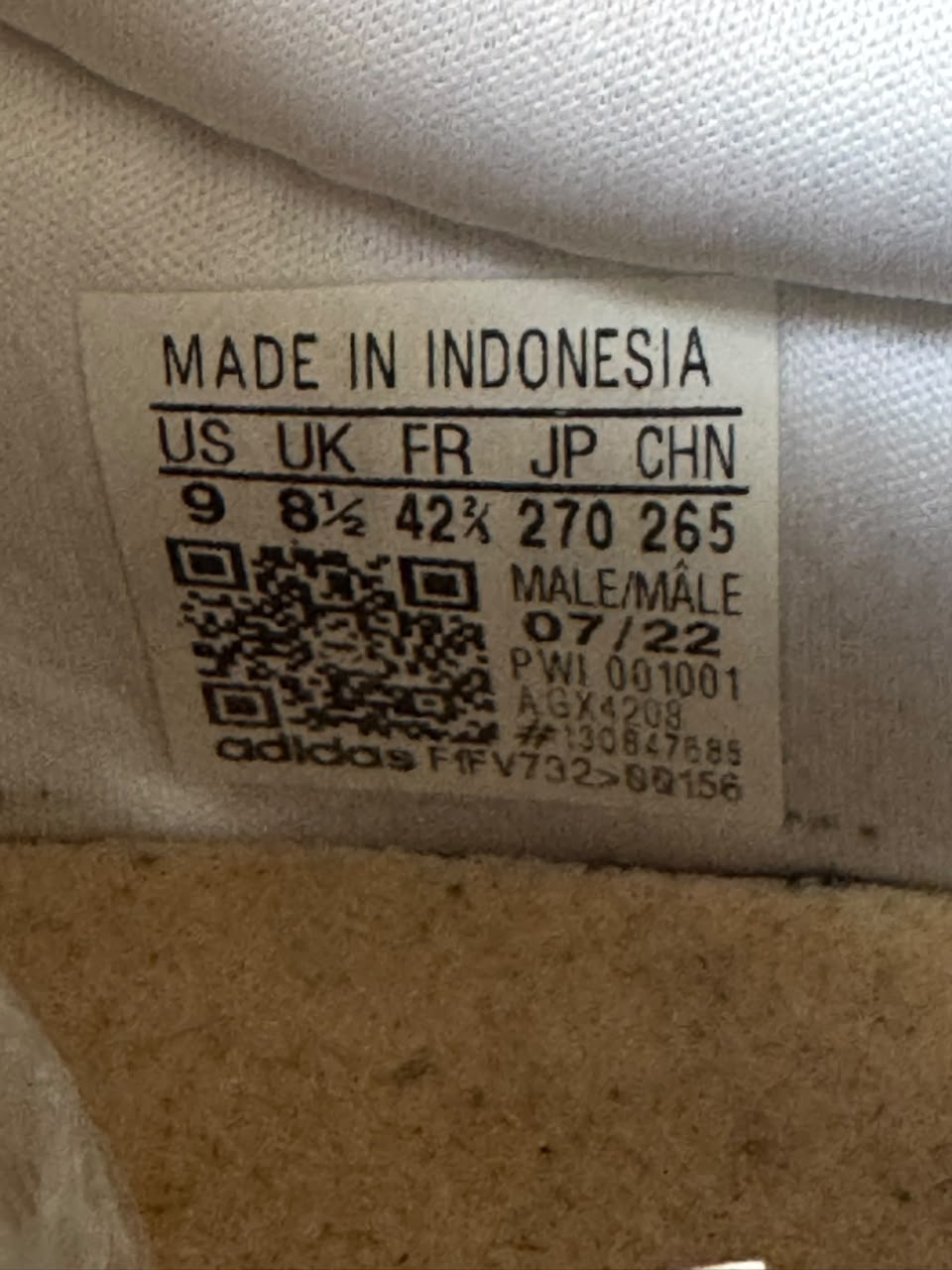 ADIDAS SIZE 42.5