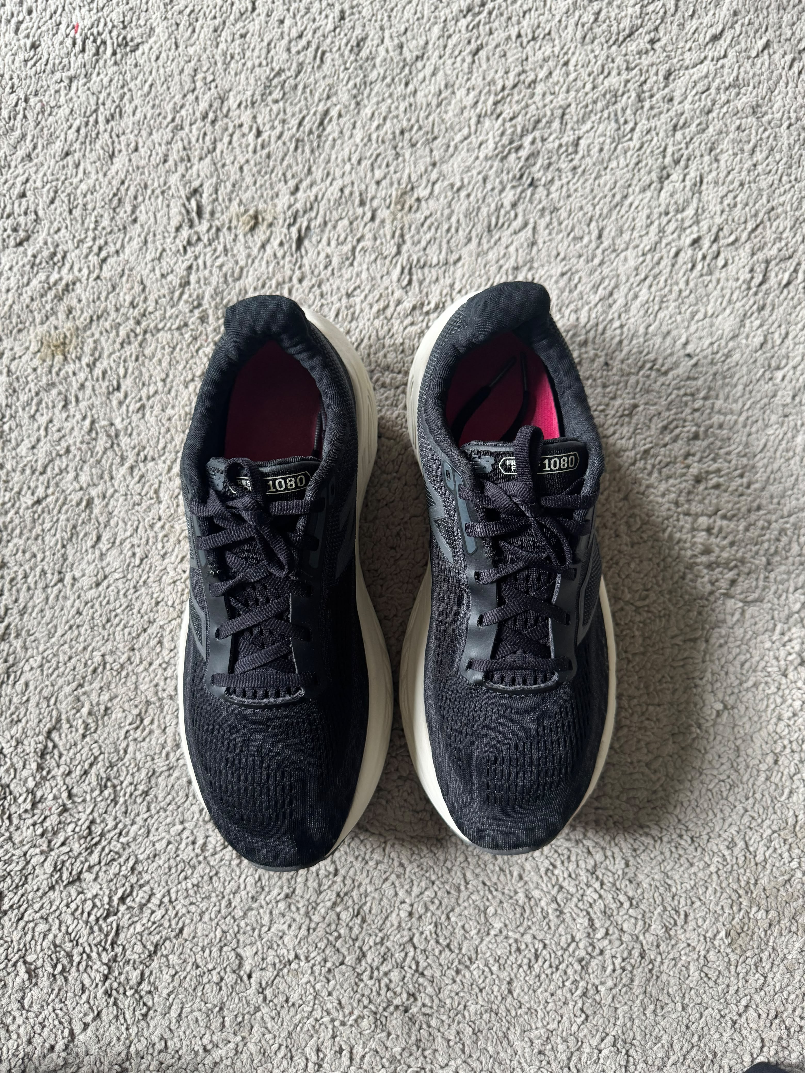 NEW BALANCE SIZE 40.5