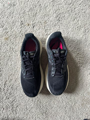 NEW BALANCE SIZE 40.5