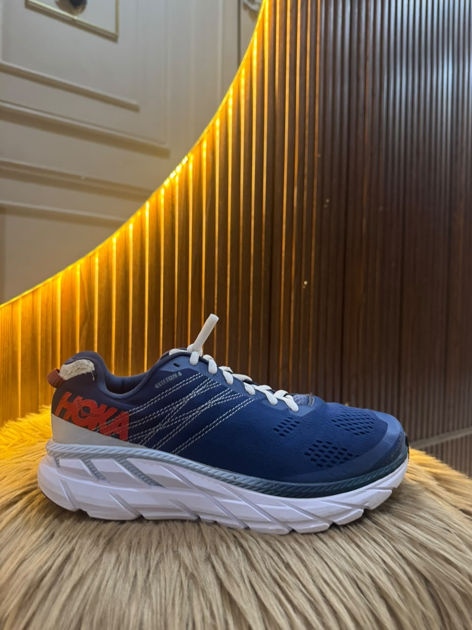 Hoka One One Clifton 6
