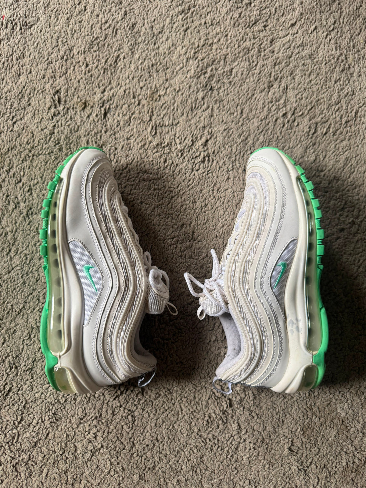 NIKE SIZE 40
