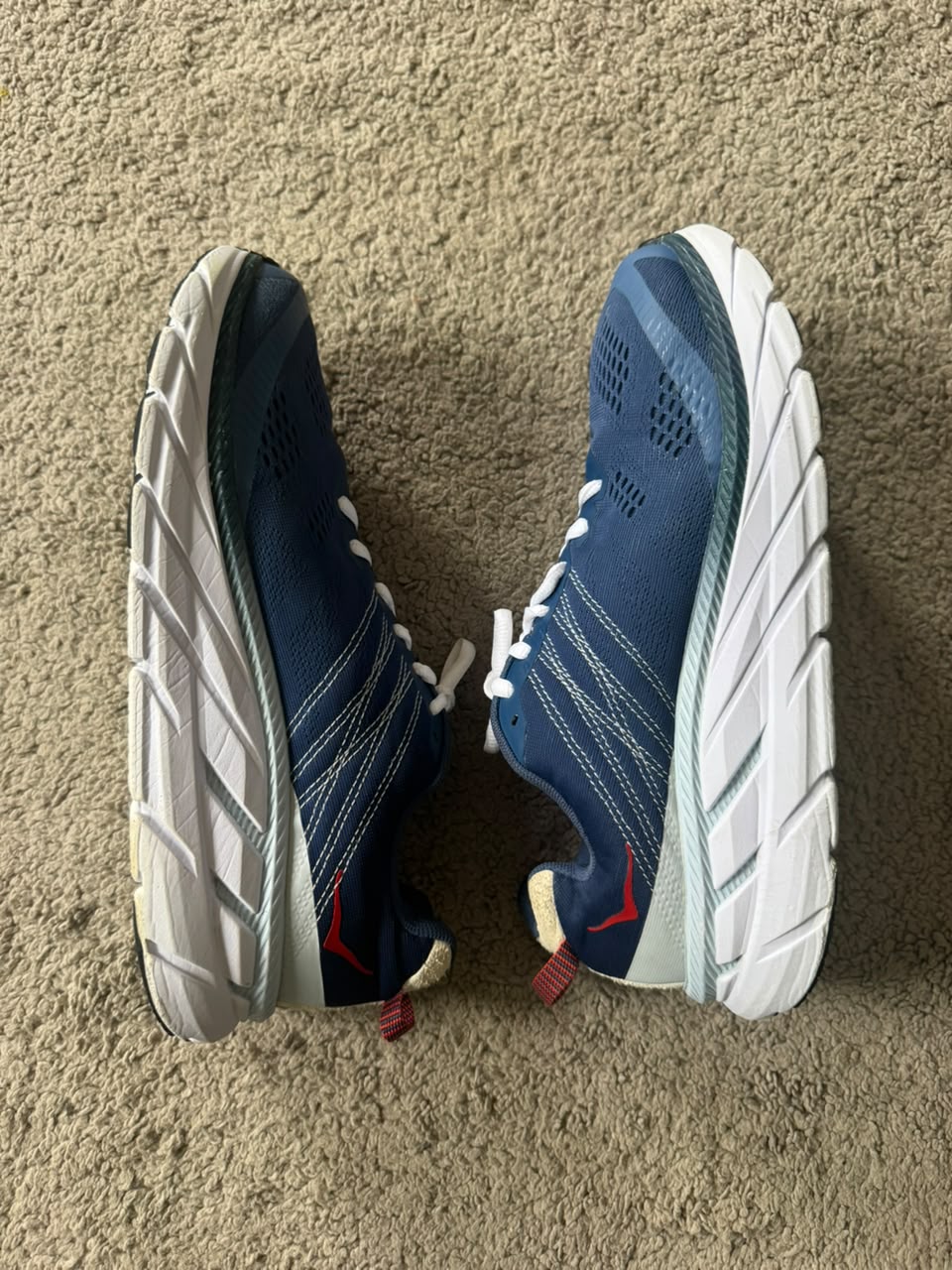 Hoka One One Clifton 6