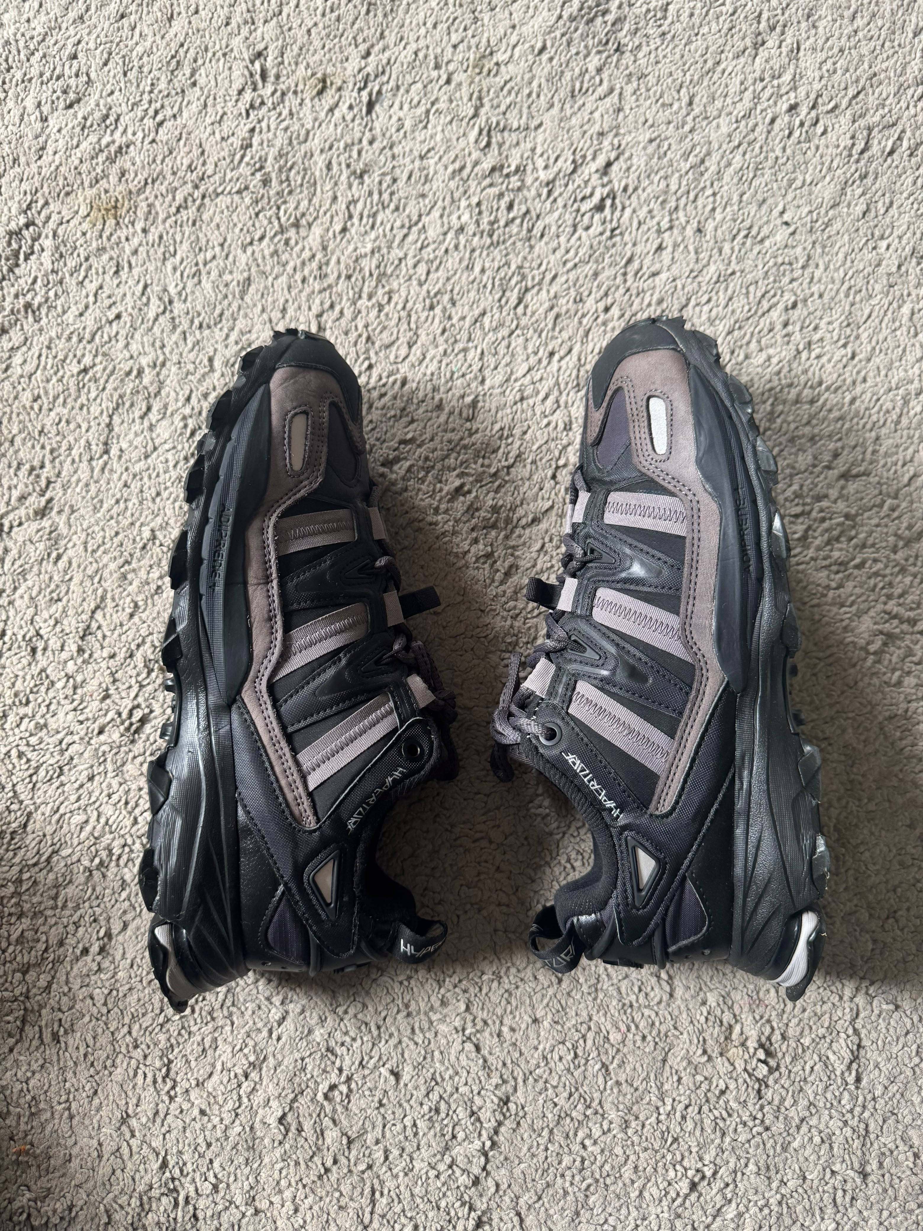 ADIDAS SIZE 43.5