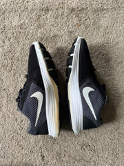 NIKE SIZE 39
