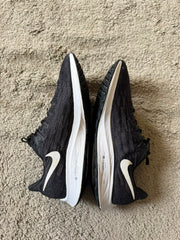 NIKE SIZE 44