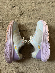 SKECHERS SIZE 37