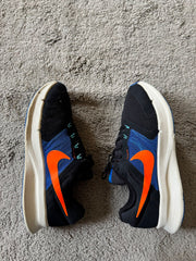 NIKE SIZE 44