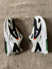 NIKE SIZE 42.5