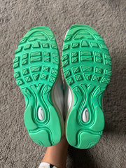 NIKE SIZE 40