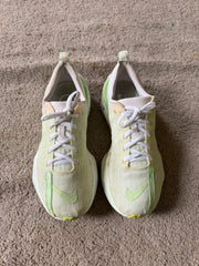 NIKE SIZE 40.5