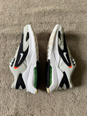 NIKE SIZE 42.5