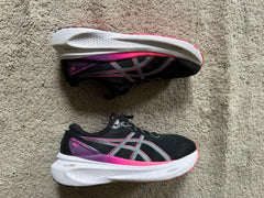 ASICS SIZE 37.5