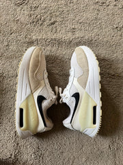 NIKE SIZE 37